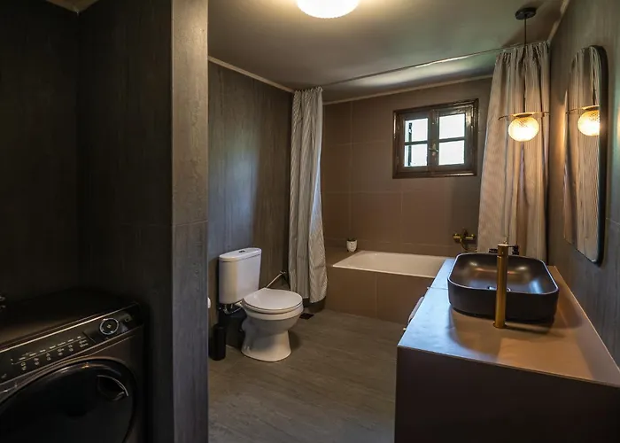 Endless Green, Hidden Gem In The Mountains *